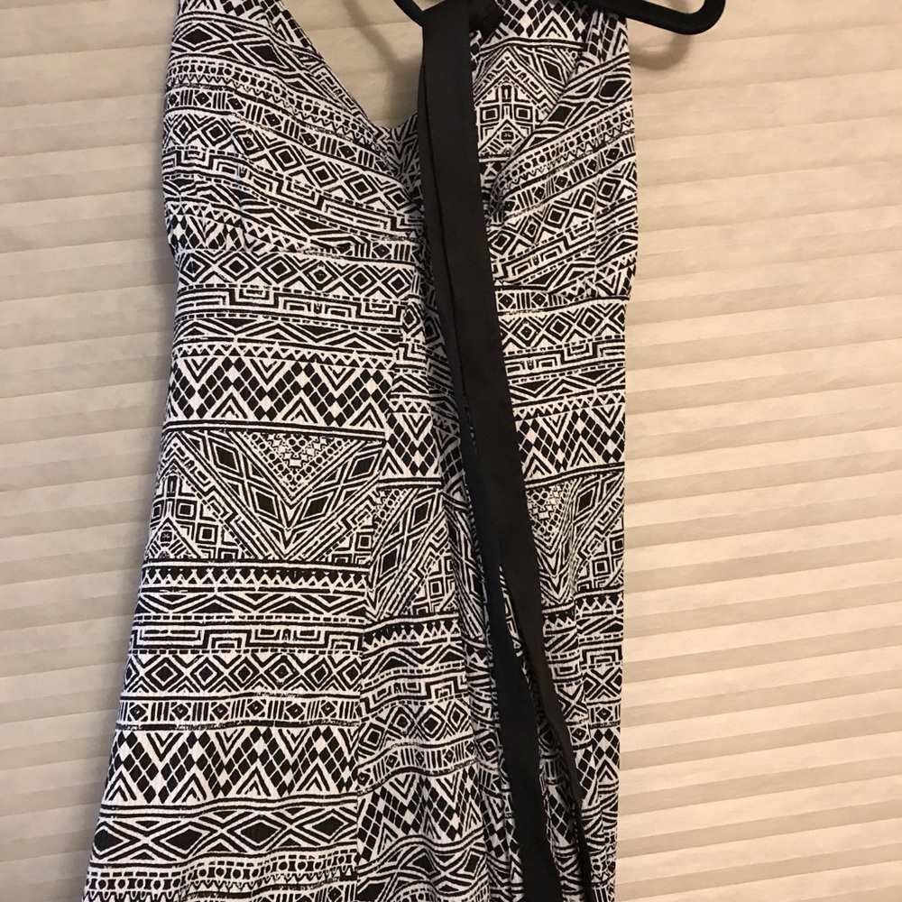 Black and white patterned maxi dress size xl